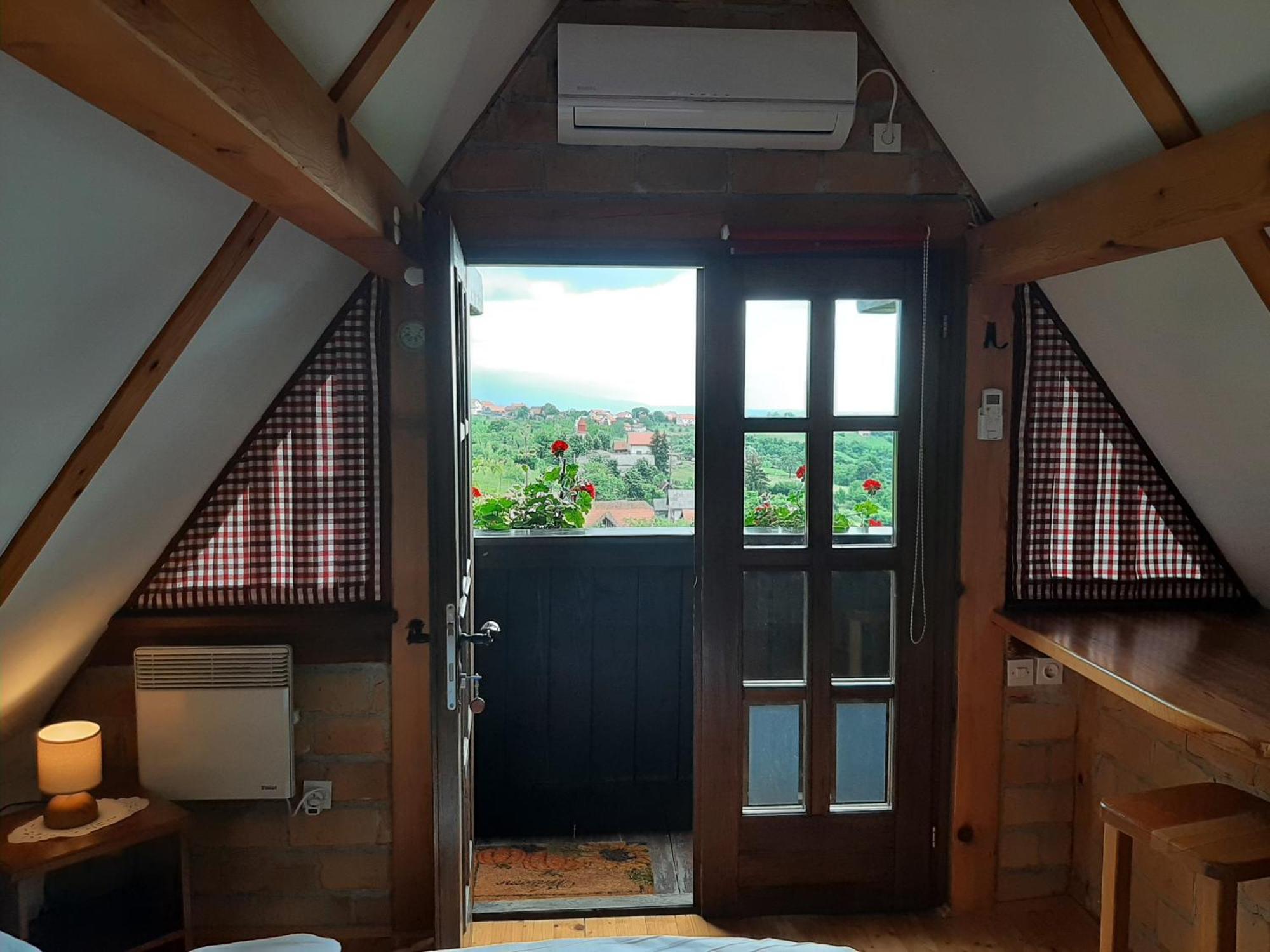 Apartmani Etno Kuca Pod Okicem Самобор Екстериор снимка